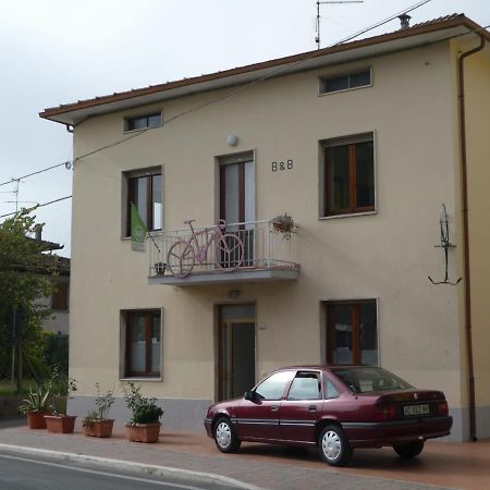 Bedandbiking Panzió Cortona Kültér fotó